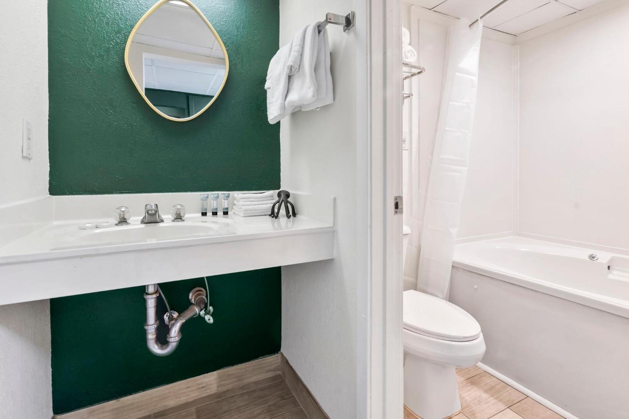 Recently Remodeled Double Queen Condo- Oceanfront Views! Boardwalk 135 Myrtle Beach Kültér fotó